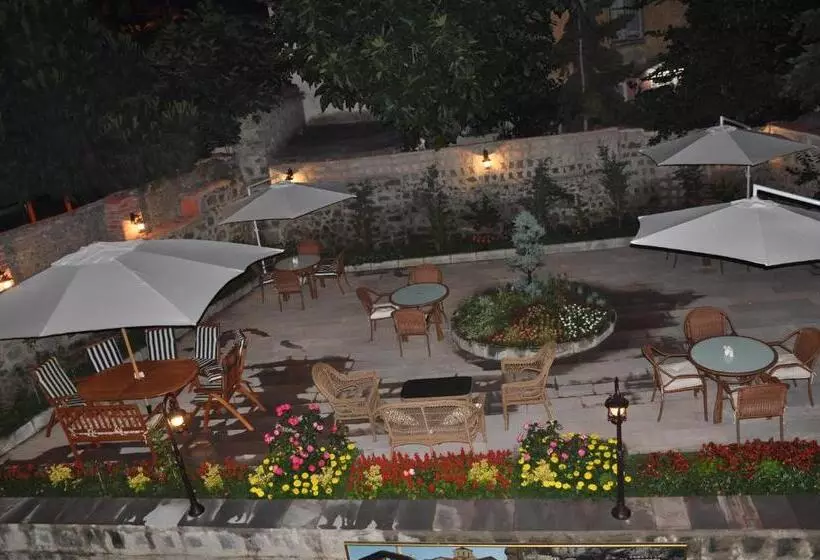 هتل Tahir Aga Konagi