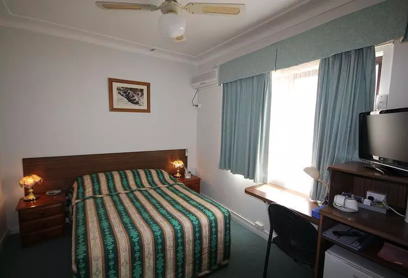 汽车旅馆  Normandie Inn & Function Centre