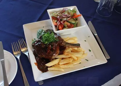 汽车旅馆  Normandie Inn & Function Centre