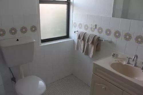 汽车旅馆  Normandie Inn & Function Centre