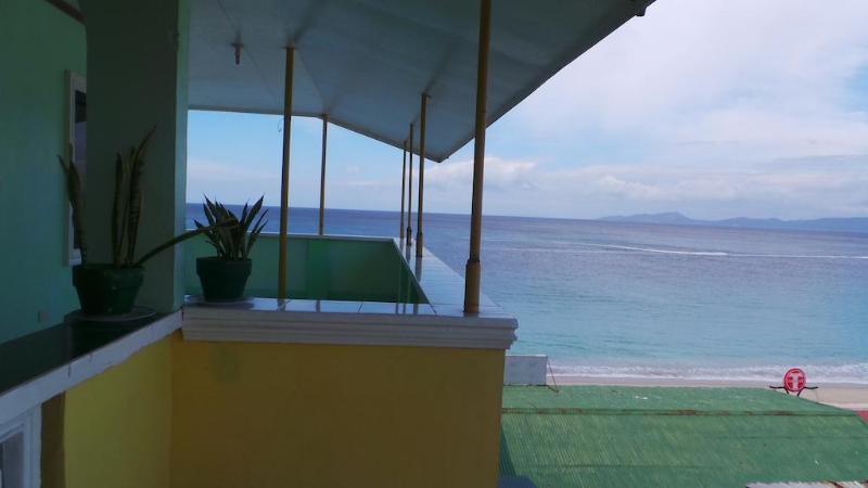 White Beach Hotel Puerto Galera Powered By Cocotel