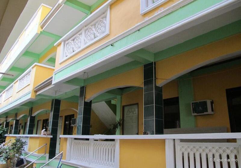 White Beach Hotel Puerto Galera Powered By Cocotel