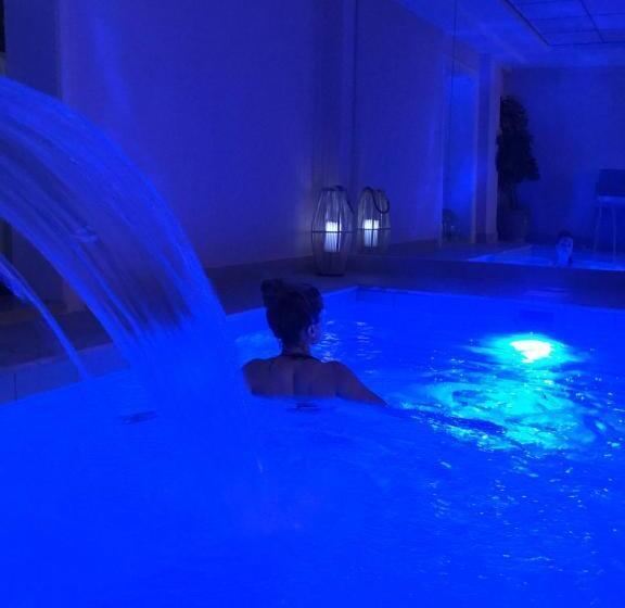 酒店 Anemolia Resort And Spa