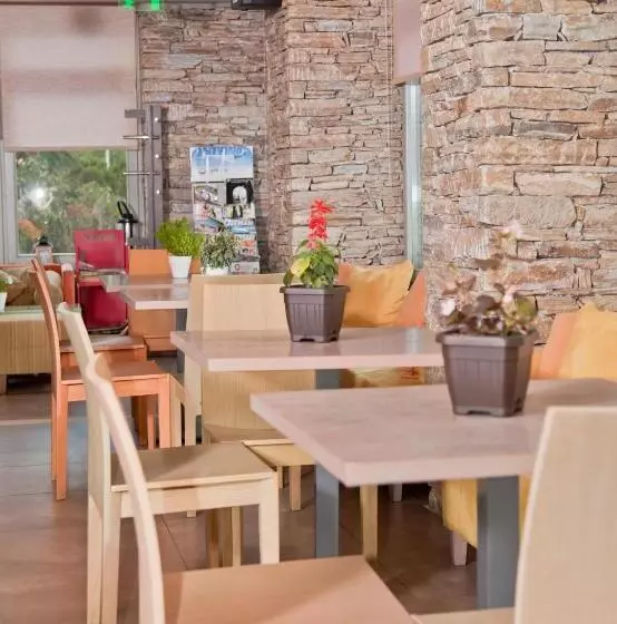 ホテル Astros Beach Boutique