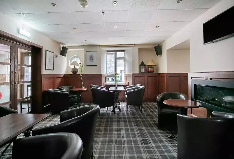 هتل The Breadalbane Arms Room Only