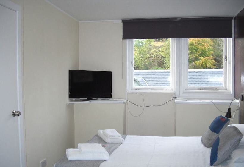 בית מלון כפרי The Breadalbane Arms Room Only