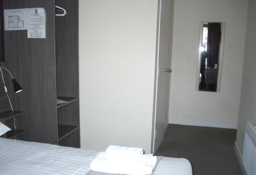 בית מלון כפרי The Breadalbane Arms Room Only