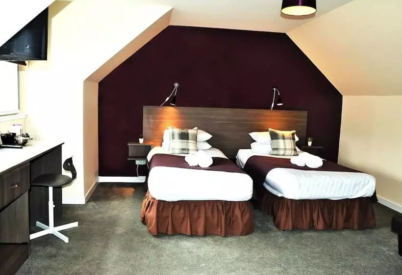 هتل The Breadalbane Arms Room Only