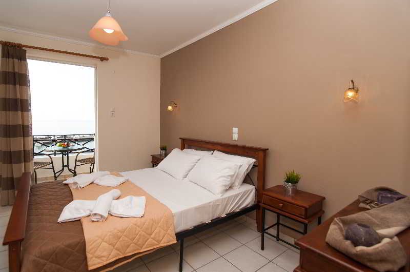 فندق Castello Apartments