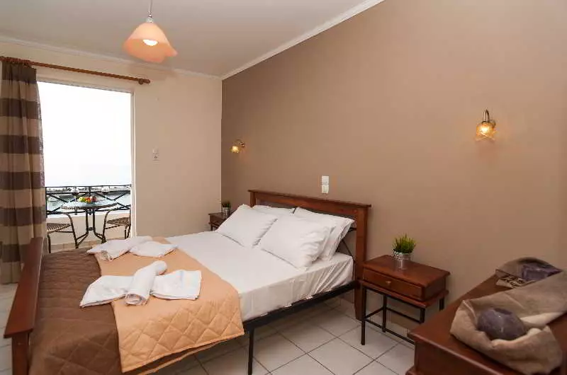 فندق Castello Apartments