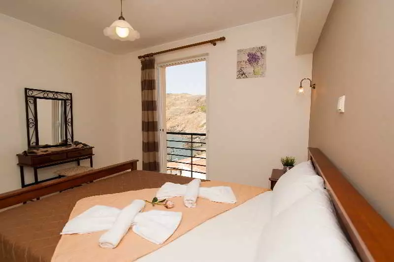 فندق Castello Apartments