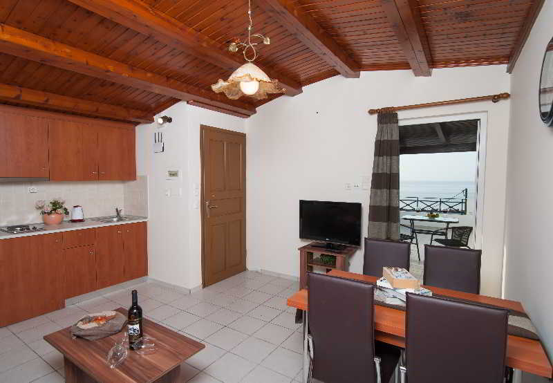 فندق Castello Apartments