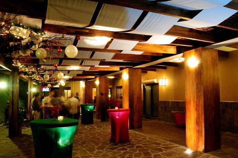 ホテル Courtyard By Marriott San Salvador