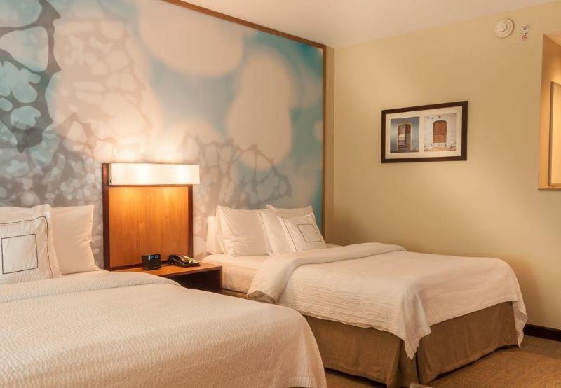 ホテル Courtyard By Marriott San Salvador