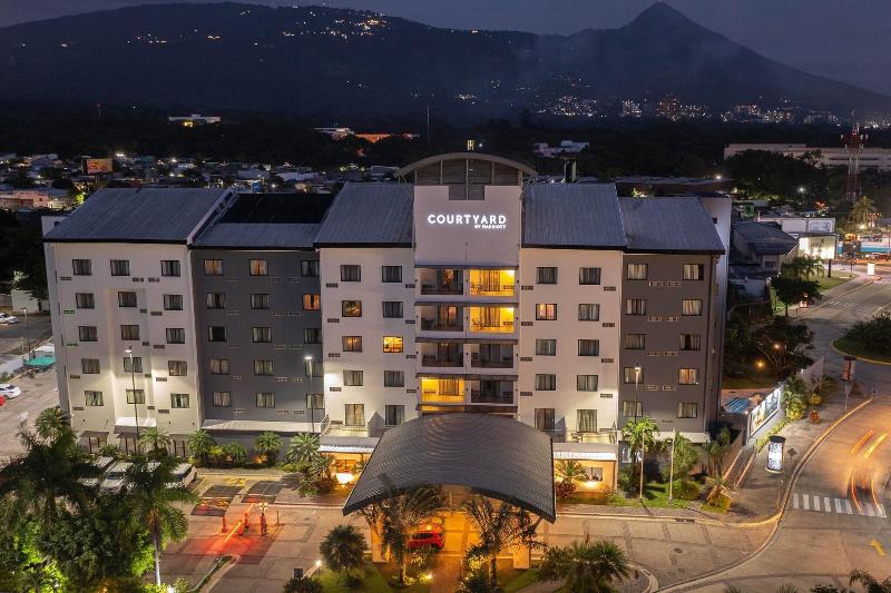 ホテル Courtyard By Marriott San Salvador