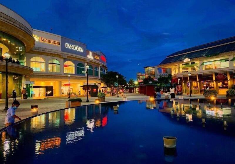 ホテル Courtyard By Marriott San Salvador