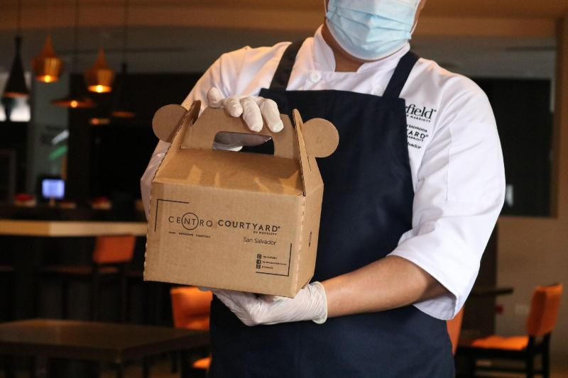 ホテル Courtyard By Marriott San Salvador