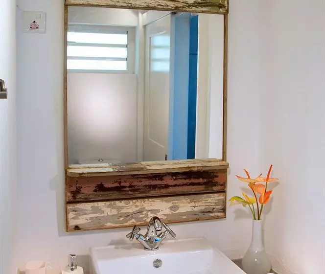 هتل Gardens Retreat