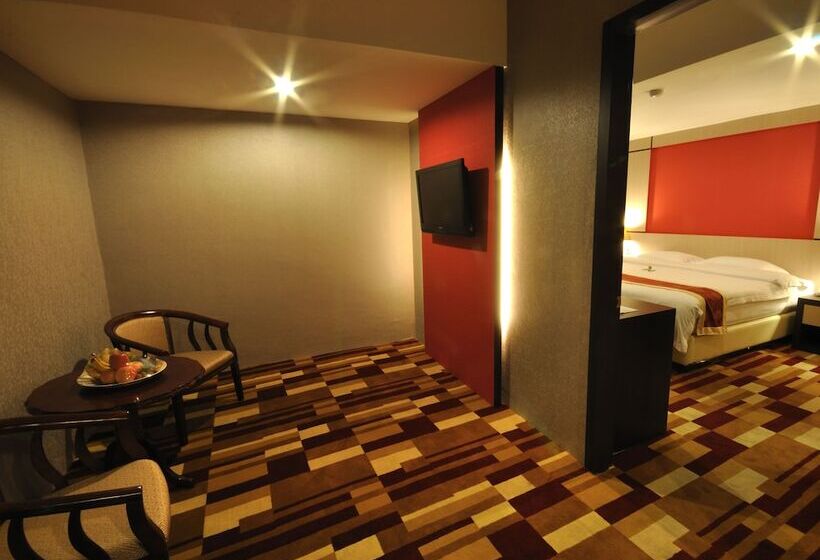 Hermes Palace Hotel Medan