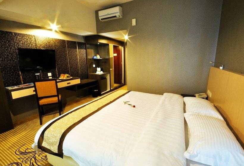 Hermes Palace Hotel Medan