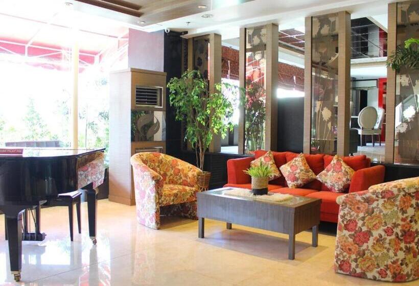 Hermes Palace Hotel Medan