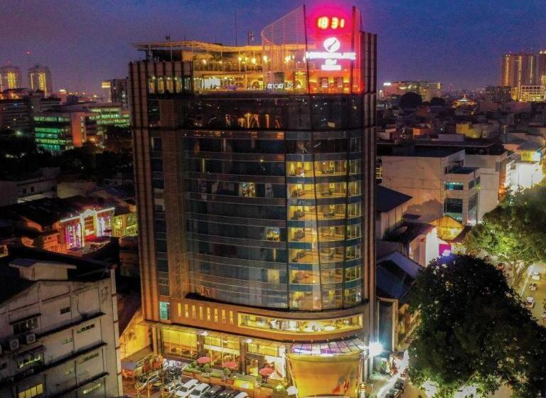 Hermes Palace Hotel Medan