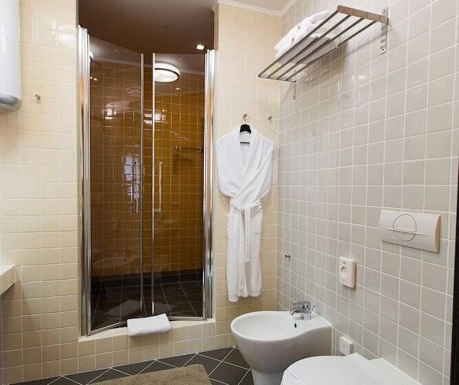 בית מלון כפרי Olympplaza