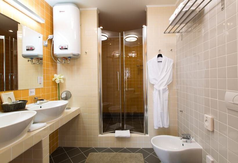 בית מלון כפרי Olympplaza