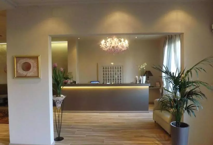 Отель Piccadilly