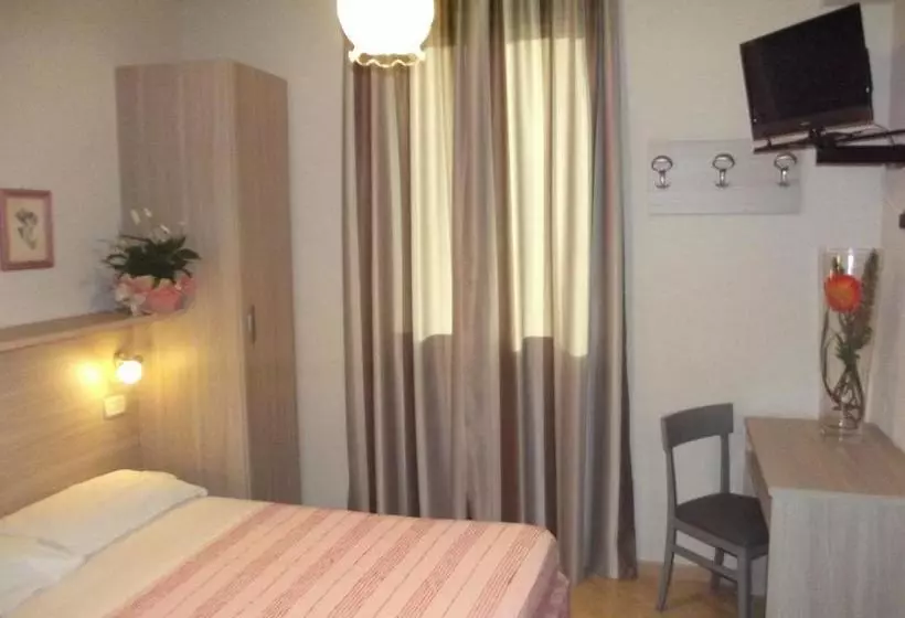 Отель Piccadilly