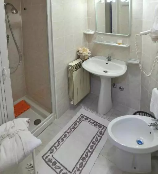 Отель Piccadilly