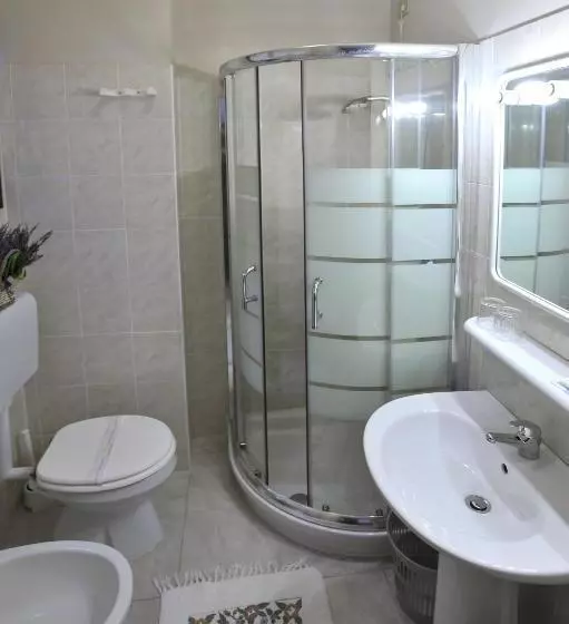 Отель Piccadilly