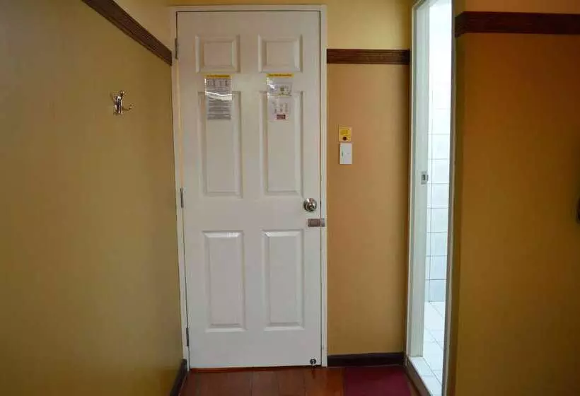 Отель Sogo Banawe