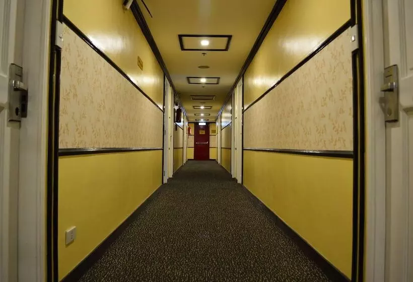 Отель Sogo Banawe