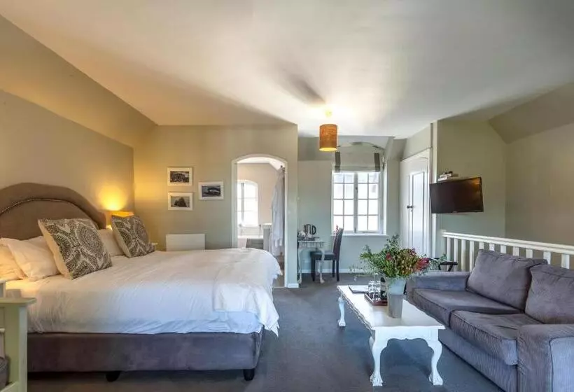 酒店 Whale Rock Luxury Lodge