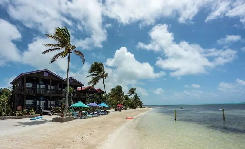 هتل X Tan Ha The Waterfront