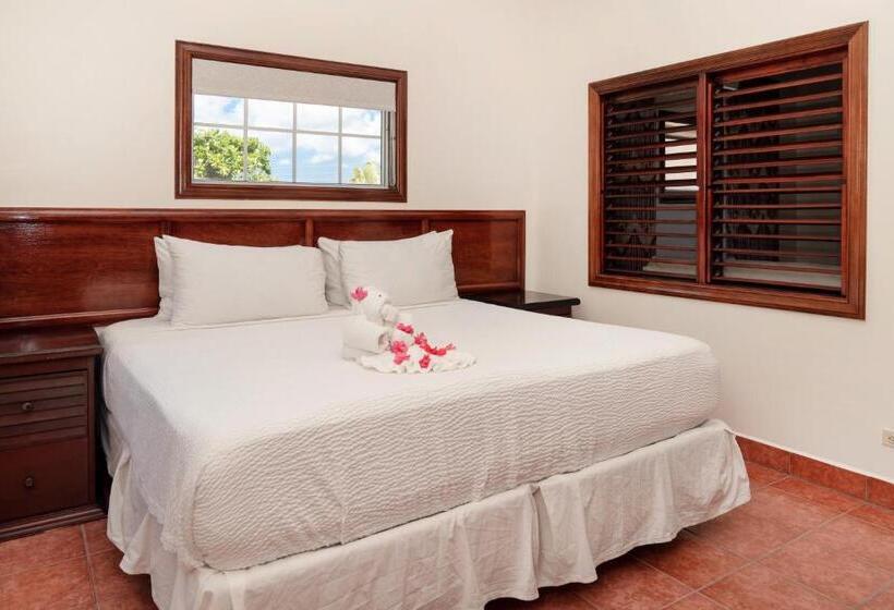 هتل X Tan Ha The Waterfront