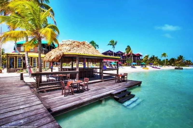 هتل X Tan Ha The Waterfront