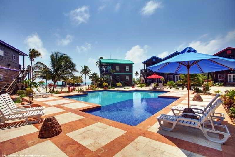 هتل X Tan Ha The Waterfront