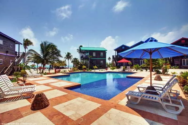 هتل X Tan Ha The Waterfront