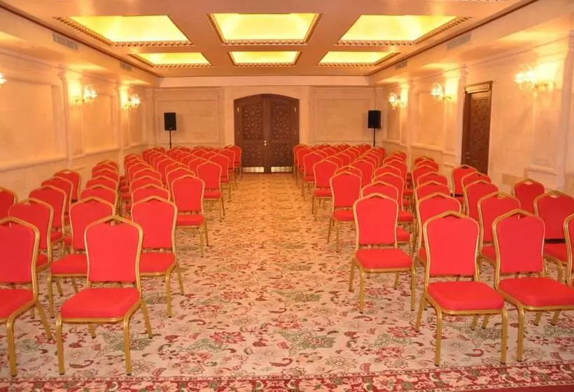 Izala Hotel Boutique Class