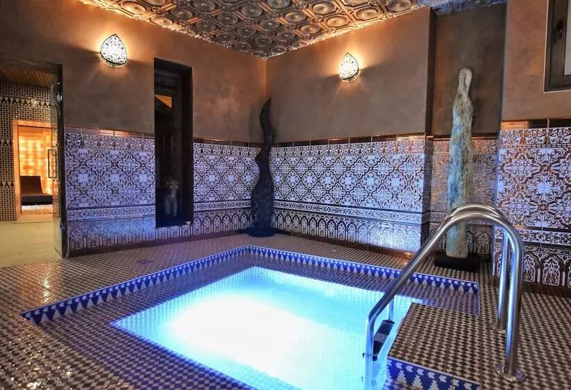 پانسیون Chapel 5 Boutique Suites B&b