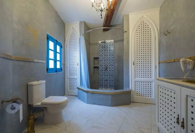 پانسیون Chapel 5 Boutique Suites B&b