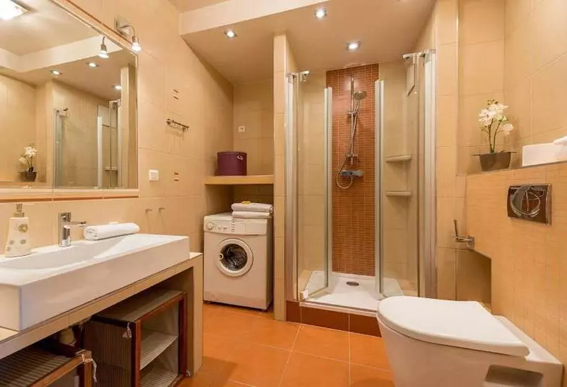 P&o Apartments Arkadia