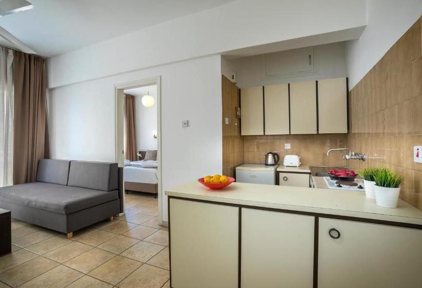 هتل Costantiana Beach  Apartments