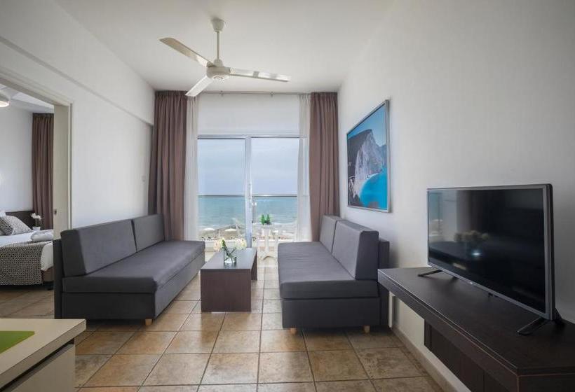هتل Costantiana Beach  Apartments