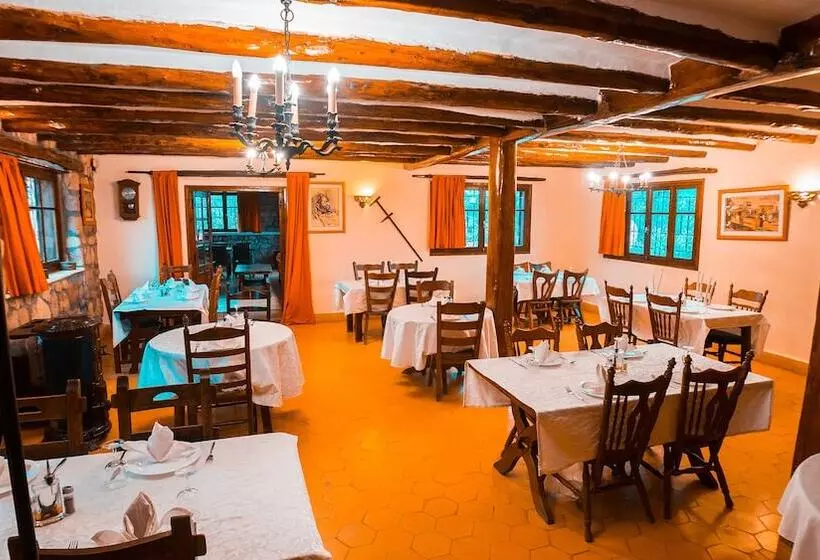 פונדק La Bergerie