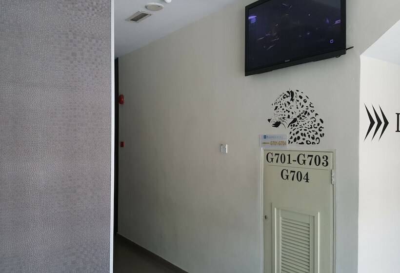 9 Square Hotel   Kota Damansara