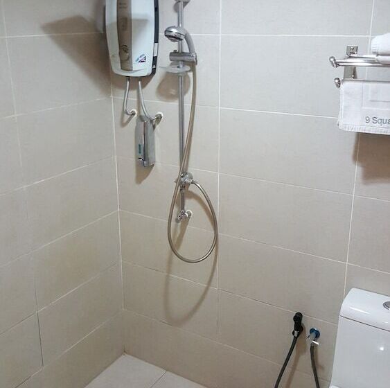 9 Square Hotel   Kota Damansara