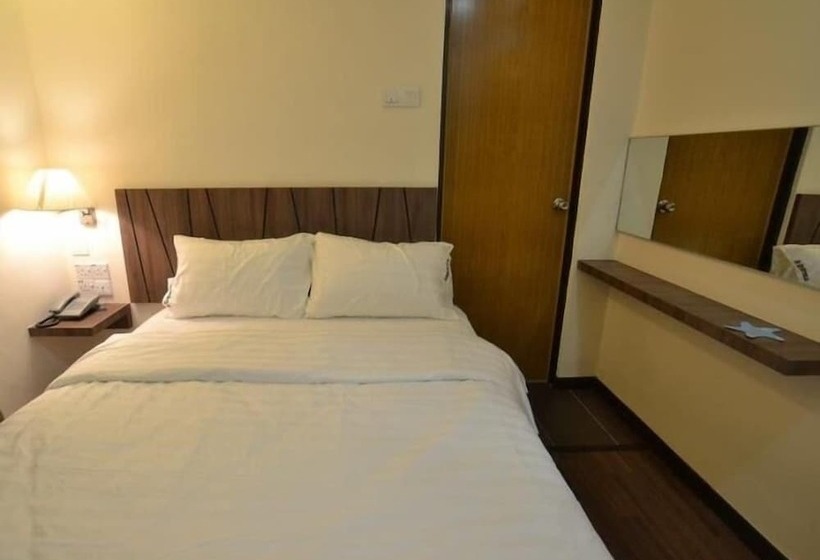 9 Square Hotel   Kota Damansara